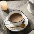 big_Pillar-filizanka-czarna-obwodka.webp