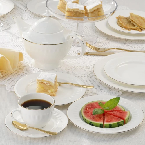 Porcelana Villa Italia - Mesyna Gold - Serwis obiadowy i do herbaty na 12 os.